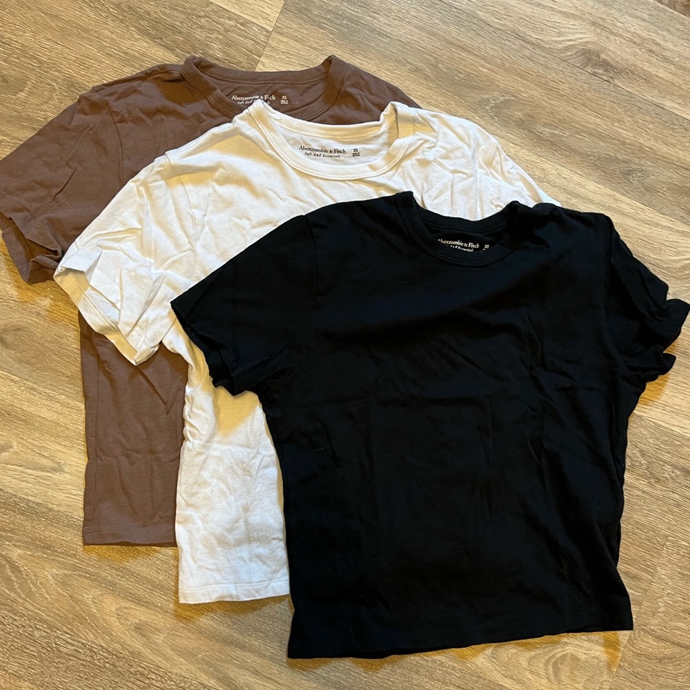 BUNDLE 3 A&F Body Skimming Tees!